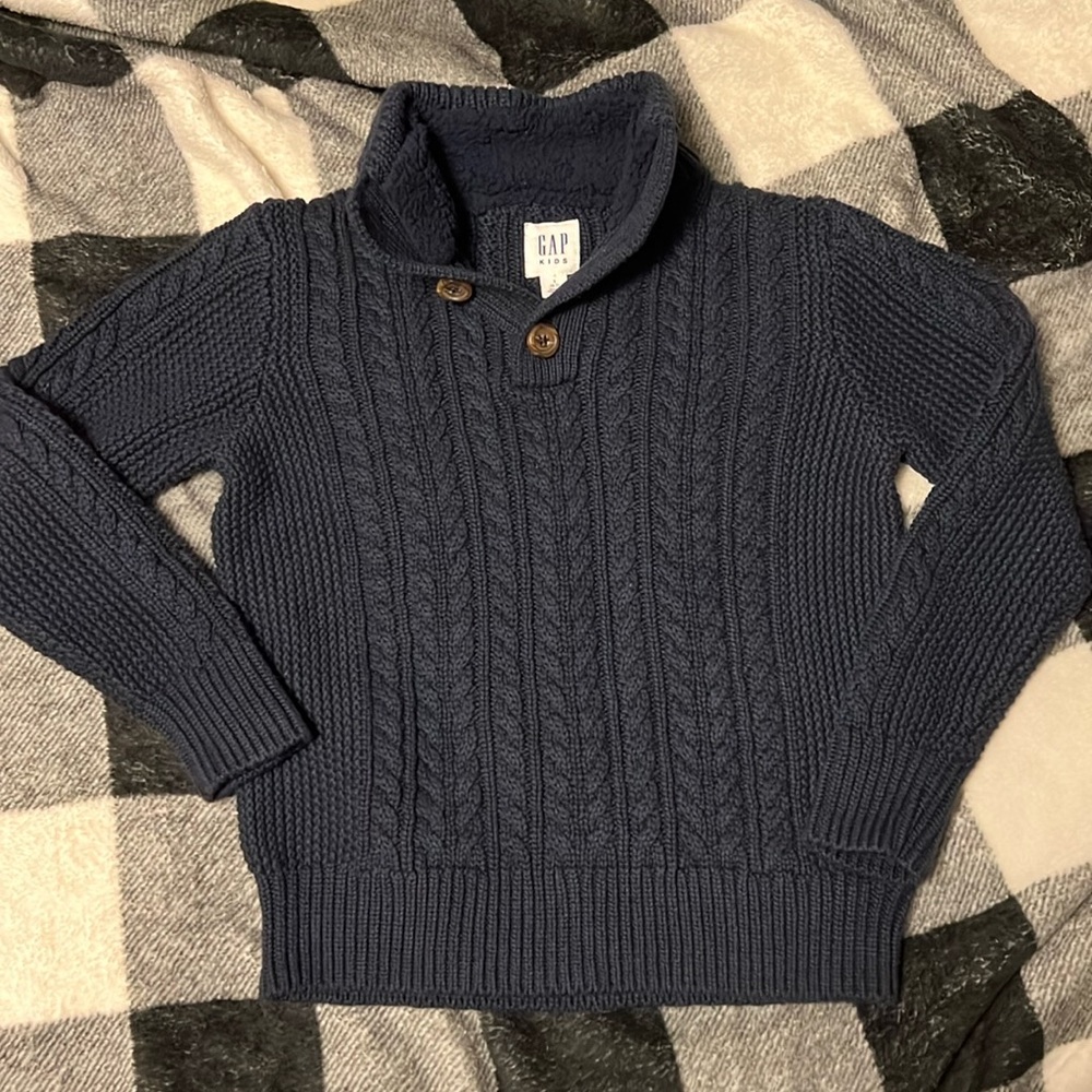 GAP Kids Cable Knit Sweater size Small 6/7